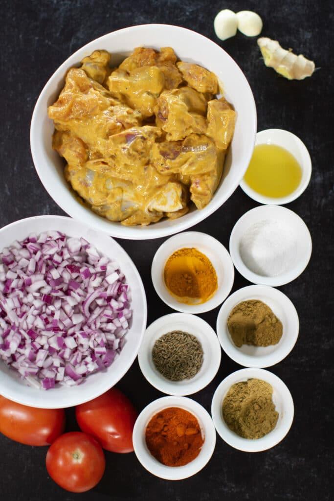 Ingredients to make chicken masala curry